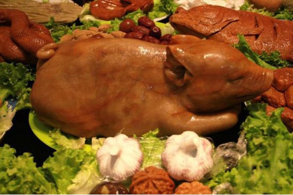 一桌售價36萬的“滿漢全席” 石頭宴