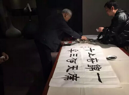 央視《鑒寶》欄目專家蔡國聲老師親臨綠地錦天府，鑒天府瑰寶