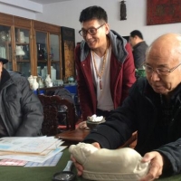 企業家收藏網專訪--民間收藏家邱建旺