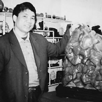 企業(yè)家收藏網(wǎng)——專訪奇石收藏家蒙駟