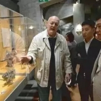 “房”賺不過“墻”，買房賺十年，買畫富三代！